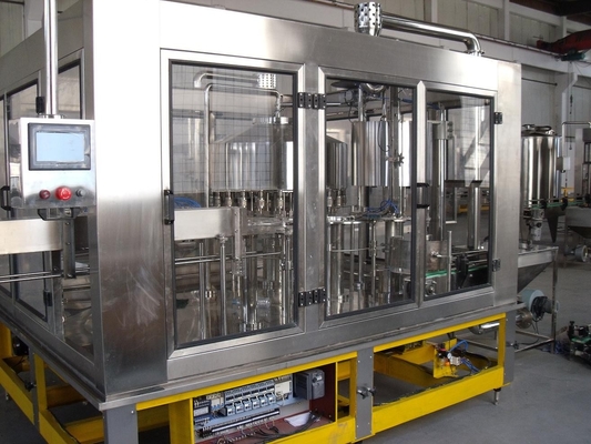 Reine Trinkwasser-Flaschen-Füllmaschine 3 in 1 durch Elektroantrieb, PLC-Steuerung