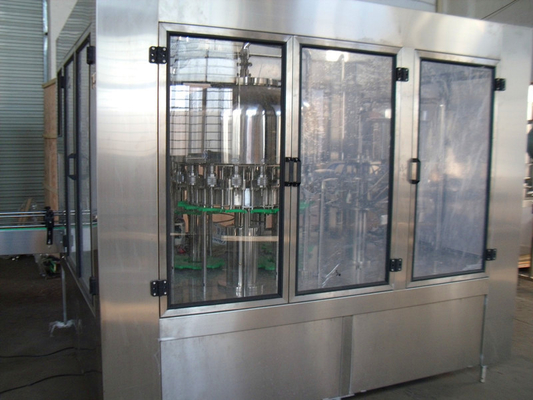 Mineralwasser-Flaschen-Füllmaschine für nicht gekohltes Getränk 7.5Kw, 3 in 1 Einheit