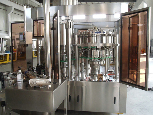 Rotierende gekohlte Getränk-Füllmaschine/automatisierte CO2-Gas Getränk-füllende Anlage für Sprite oder Kolabaum